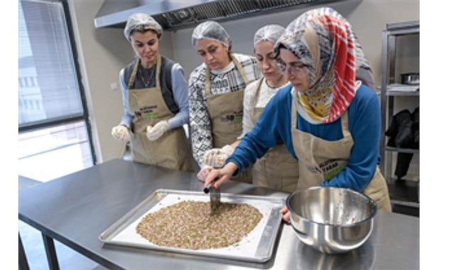 İzmir’de Çölyaklı Çocuklar İçin Yeni Yıl Etkinliği ve Glutensiz Atölye