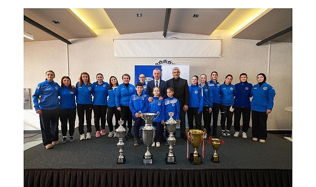 Kağıtspor’un 317 Madalyayla Dolu 2025 Yılı: Gururlu Başarı Hikayesi