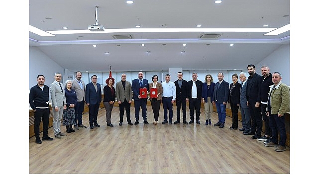 Karabağlar’da Dayanışma Ruhu: Askıda Ekmek Projesi ve Esnaf Desteği Protokolü
