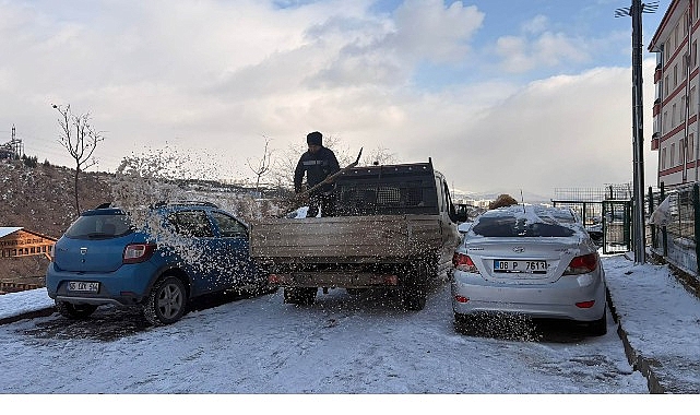 Keçiören’de Kar Seferberliği: AKOM Koordi­neliğinde Geceli Gündüz Müdahale