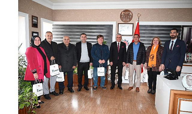 Kemer Muhtarları Yeni Yıla Beraber Yelken Açtı: Başkan Topaloğlu ve Başkan Vekili Efir Ziyaretlerle Doldu
