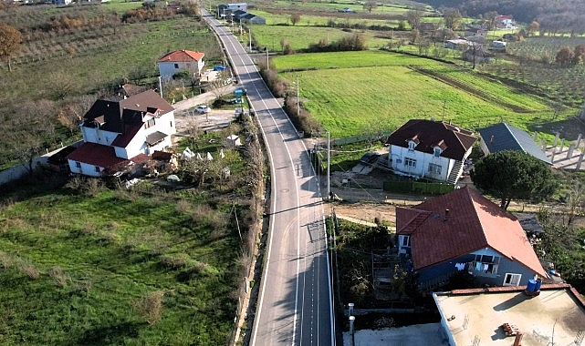 Kırsalda Konforlu Ulaşım İçin Yol ve Asfaltla Yenilenen Kesimler