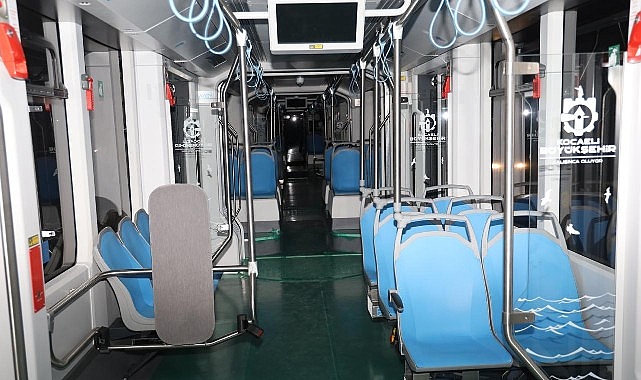 Kocaeli’nin Raylı Sistemi 5 Yeni Tramvayla Güçleniyor: İlk Araç Kentte, Geri Kalanlar Yakında