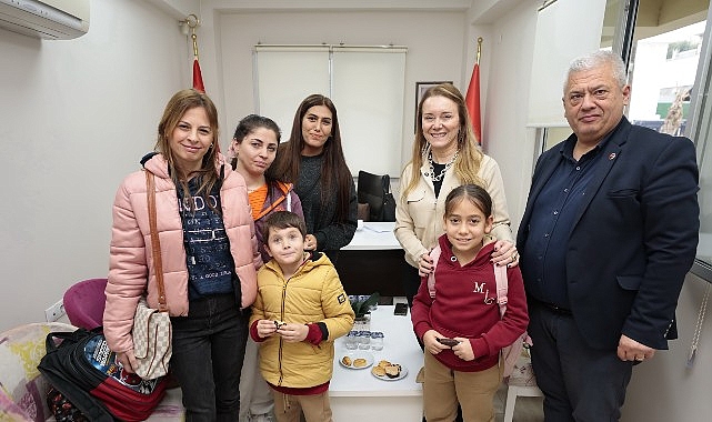 Konak’ta Komşu Buluşmaları: 111 Mahallede Katılımcı Yerel Yönetimle Buluşma