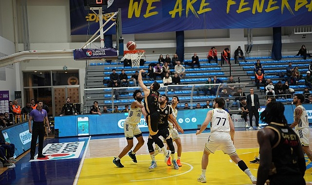 Konya Büyükşehir Belediyespor, Fenerbahçe Koleji Rams’ı Hastasından Son Anda Geri Dönüşle Devirdi