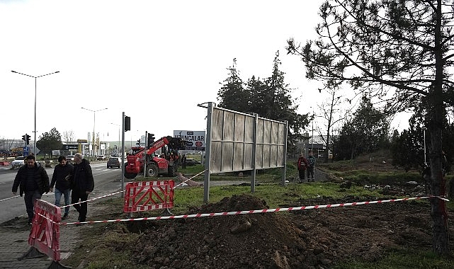 Lüleburgaz’da Kavşak Yenileme Projesinde Hızlı Başlangıç: D-100 ve Özgürlük Caddesi Bağlantısı Yeniden Düzenleniyor