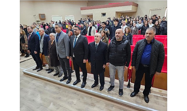 Mehmet Akif Ersoy Anma Programı: Gölcük’te Milli Şair Vefatının 89. Yılında Anıldı
