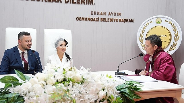 Osmangazi’de Yılın Son Nikahı: Erkan Aydın Ailesinin Mutlu Çifti