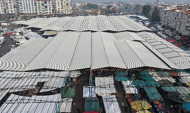 Perşembe Pazarı’nda Çatı Yenileme: Esnaf ve Vatandaş İçin Yeni Bir Numune