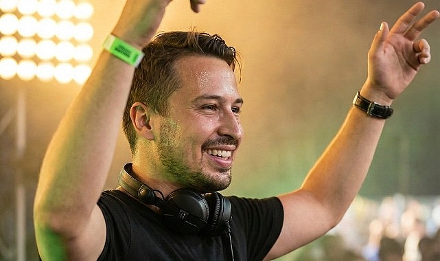 Power Türk FM’de Mahmut Görgen ile 2 Saatlik Özel DJ Seti: Türkçe Hitler Afro House Ritmiyle Yükselen Enerji