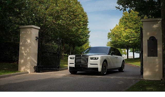 Rolls-Royce Bespoke 2025: Yaratıcılık, Malzeme ve Özel Siparişlerde Yeni Boyutlar