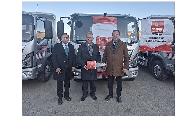 Salihli’de Çöp Taşıma Aracı Teslimi: Yeni Dönem Temizlik Hizmetlerine Ön Gösterge
