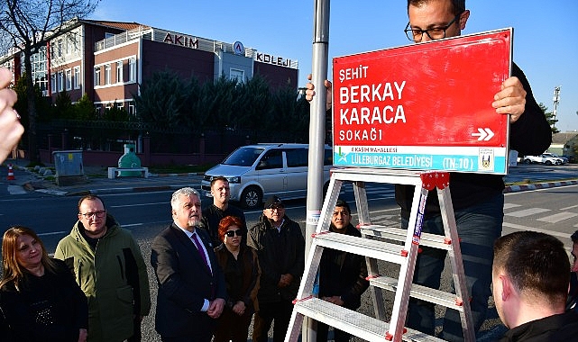 Şehit Berkay Karaca Anısına Şehir İçi Sokak ve Durak Adı Değişikliği ve Tabelaların Açılışı