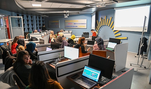 SETAP Kapsamında Yapay Zeka Temalı Atölye Serisi: Eğitimde Uygulamalı Zeka Genleşmesi