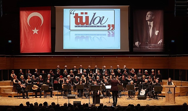 TÜLOV’in 25. Yıl Kutlaması İzmir’de AASSM’de Coşkuyla Gerçekleşti