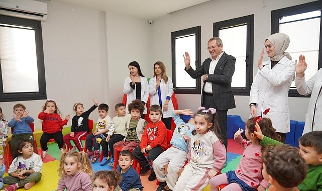 Yuvamız Ayvalık Çocuk Etkinlik Merkezi’nin Birinci Yıl Kutlaması Coşkuyla Taçlandırıldı