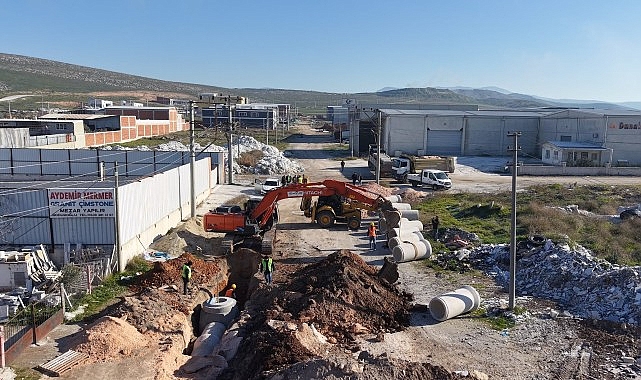 Akhisar Karaosmanoğlu Sanayi Sitesi’nde Yağmursuyu ve Kanalizasyon Hattı Yenileme Projesiyle Üstyapı Modernleşiyor