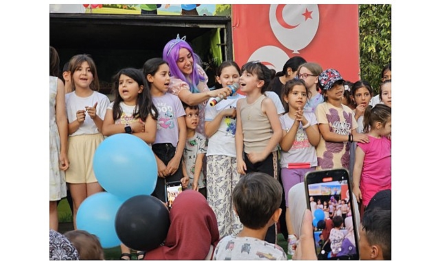 Ara Tatil Şenlikleri Gölcük’te Çocukları Buluşturuyor: Tiyatro, Oyun ve Sürprizler