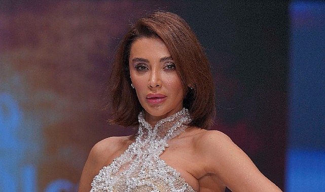Ayla Ölçer’in IF Wedding Fashion İzmir’deki Solo Defilesi: Gelinlik ve Abiyede Haute Couture Işığı