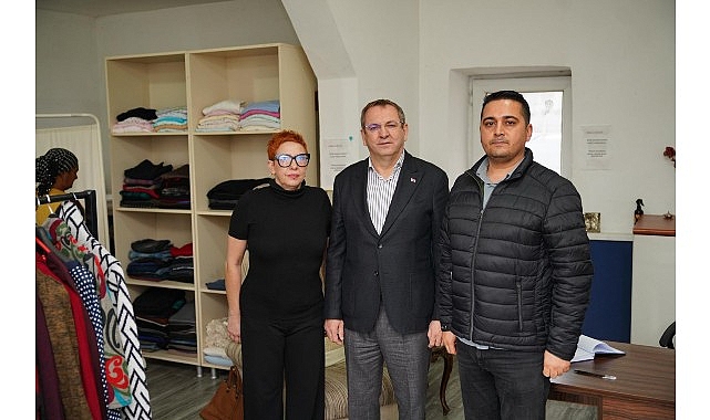 Ayvalık Sosyal Market: Giysi ve Ev Eşyalarında Ücretsiz Destek
