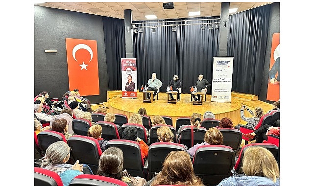 Bakırköy Muhabbeti’nde Grup Gündoğarken ile Kitap İmza Gecesi