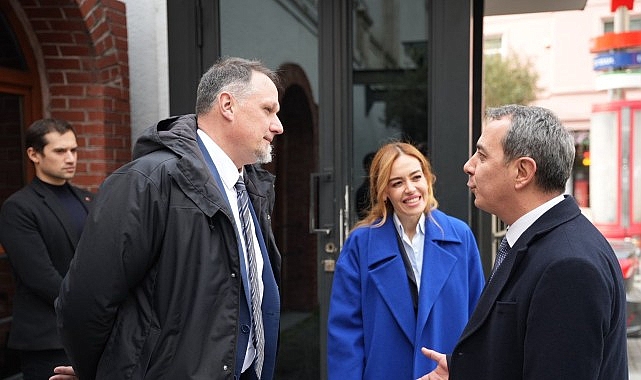 Barabás Heykeli ve Macar-Türk Kültür Yılı Çerçevesinde Beyoğlu’nda Anlamlı Ziyaret