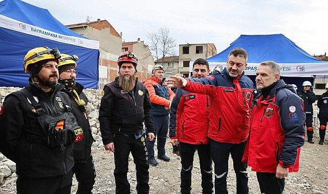 Bayrampaşa’da Gerçekçi Deprem Tatbikatı: Enkaz Altında Hayat Aranışı ve Koordinasyon Gücü
