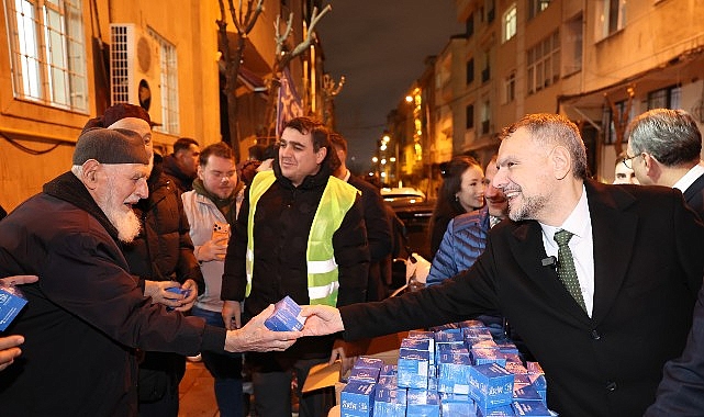 Bayrampaşa’da Miraç Kandili Coşkusu: Kandil Simidi Dağıtımı ve Protokol Kutlaması
