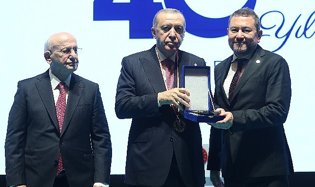 Birlik Vakfı 40. Yıl Kutlamasında Protokol ve Takdirle Anıldı
