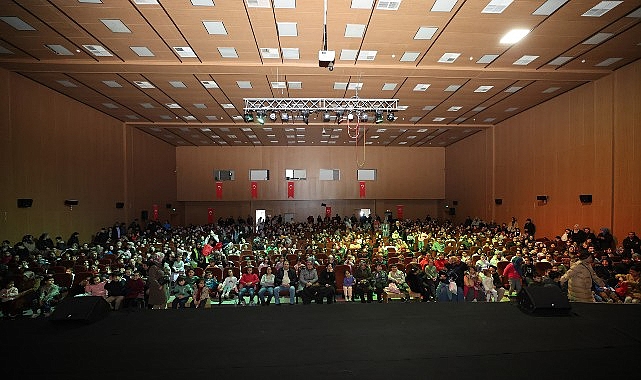 Çocuklar İçin Ücretsiz Tiyatro Şenliği: İki Seansla Dolu Dolu Bir Gün