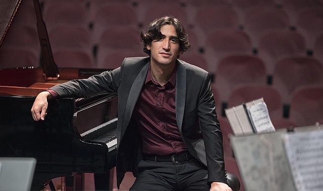 DenizBank DenizBank Konserleriyle İDSO’da Brahms ve Beethoven Buluşması: Cem Babacan Solistliğinde Atatürk Kültür Merkezi’nde
