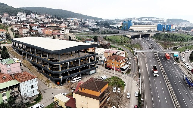 Dilovası’nda Hizmet Binası Dönüşümü: Katlı Otopark Yeni Yapı İçerisinde Yeniden Hizmete Başlıyor