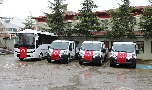 Edremit Belediyesi Yeni Araç Filosunu Halkın Hizmetine Sundu: 8 Yeni Araçla Hizmet Kapasitesi Artırıldı