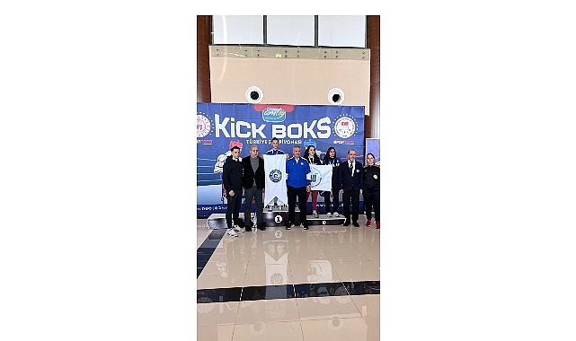 Ege Üniversitesi Spor Bilimleri Fakültesi Öğrencisi Elif Ceren Şanlı Türkiye Şampiyonu