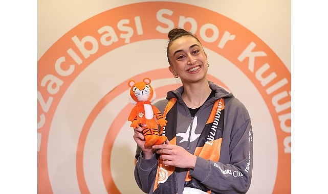 Elif Şahin’le 1+1 Yıllık Sözleşme Uzatımı: Eczacıbaşı Dynavit’te Yeni Sezon Planları