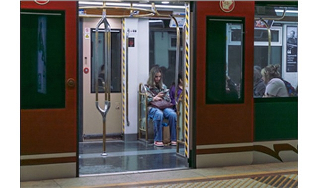 Fahrettin Altay İstasyonu Makas Değişimi Tamamlandı: İzmir Metrosu Normal Seferlerine Döndü