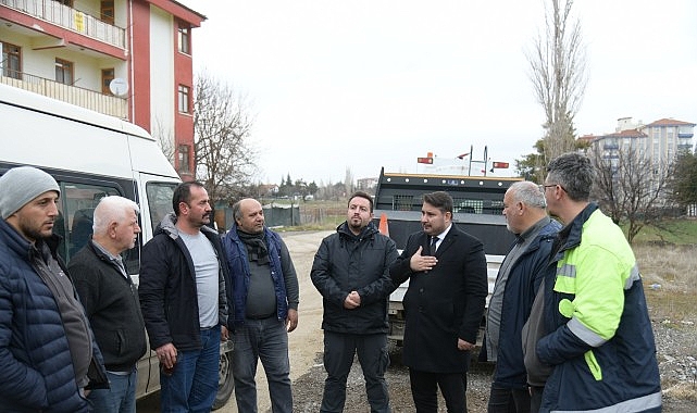 Fatih Mahallesi’nde Asfalt Çalışmaları Yeniden Hız Kazi Verdi: Hava Koşulları Düzelince Ekipler Yeniden Sahada