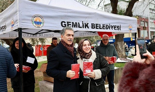 Gemlik’te Türk Bayrağına Yönelik Saldırıya Dayanışma Ve Milli Duyarlılık