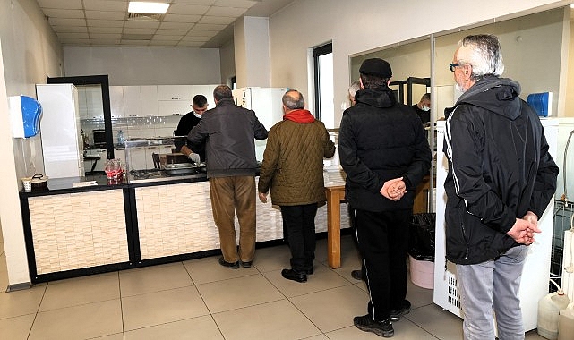Gündüz Bakımevi: Sokaktaki Misafirlere Ev Sıcaklığı ve Birlikte Yaşam Desteği