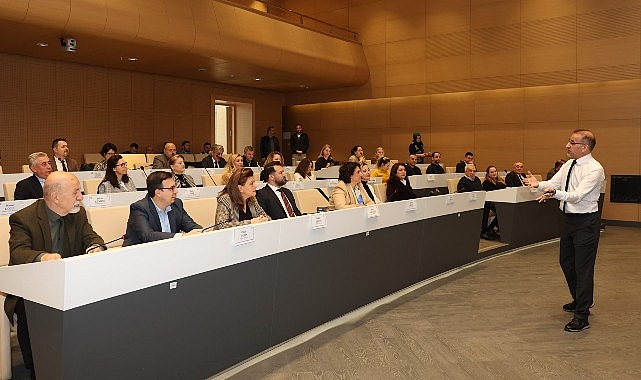 Güvenli Yönetmelikler İçin Stratejik İSG Eğitimi: Yöneticilerden Örnek Uygulama
