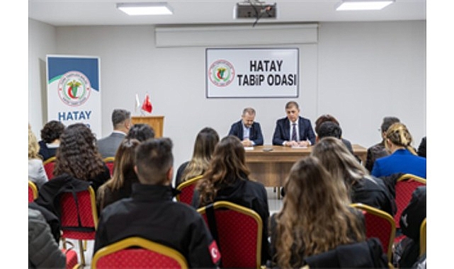 Hatay’a Destek: İzmir Büyükşehir Belediyesi’nden Sağlık ve Dayanışma İçeren Heyet Ziyareti ve Sağlıklı Kentler Toplantısı İçin Öneri