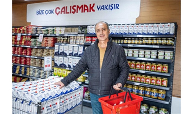İZMAR Süt Uşak’ta da Halkın Sofrasına Ulaşıyor: Belediyeler Arası Dayanışma ve Yerli Üretim