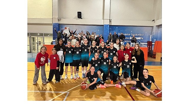 İzmir Şampiyonu Bayraklı U14 Kız Basketbol Takımı: Namağlup Başarı Hikayesi