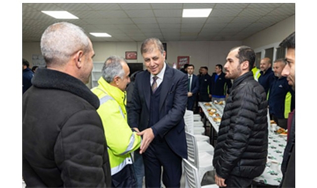 İzmir’de Park ve Bahçeler Dairesi Emekçilerine Başkana Yakın Sohbet: Sorumluluk ve Mutluluk İç içe