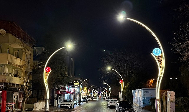 İzmit Şehit Ergün Köncü Caddesi’nde Yenilik Dalga Dalga Milletle Buluşuyor