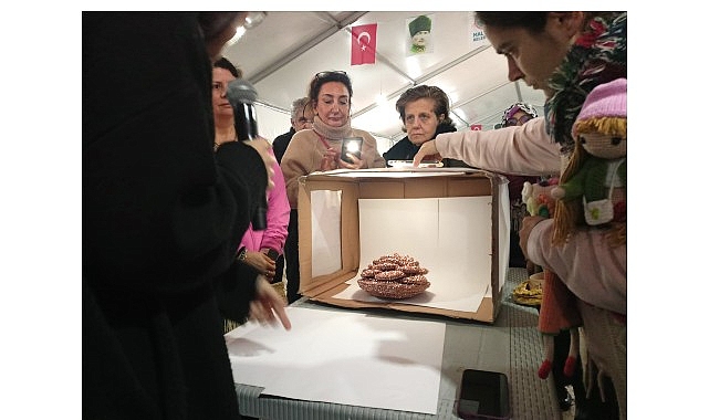 Kadın Emeğini Sosyal Medyada Güçlendiren Ücretsiz Fotoğrafçılık Eğitimi Maltepe’de