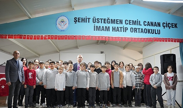 Kağıt Atıklar Kitap Olsun: Bergama’da Çevre ve Empati Dolu Bir Eğitim Projesi
