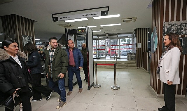 Karşıyaka Belediye Başkanı Ünsal: Hizmette birlik ve özveriyle devam ediyor