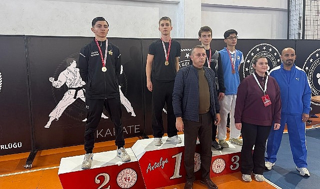Kemer Belediyesi Karate Takımı, Ulusal Arenada Yine Zirvede
