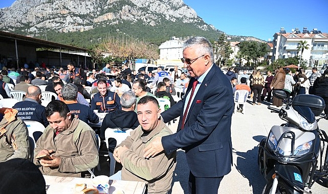 Kemer Belediyesi’nden Belediye Personeline Geleneksel Yemek Organizasyonu